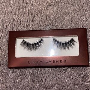 Lilly Lashes